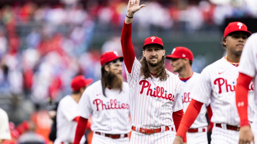 Cincinnati Reds v. Philadelphia Phillies